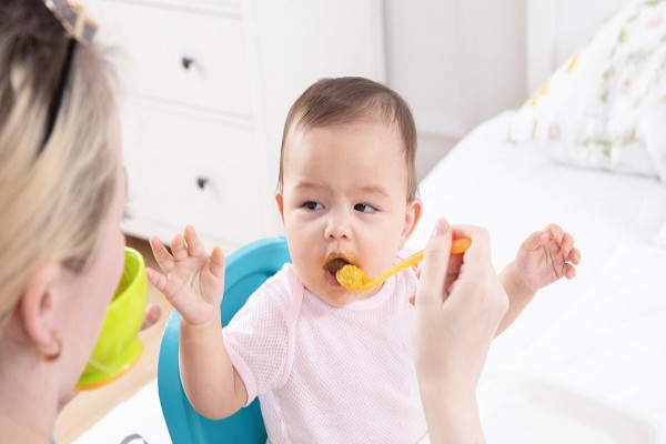 母乳性黄疸妈妈吃什么宝宝退的快⇋妈妈吃什么宝宝退的快：母乳性黄疸解决方案